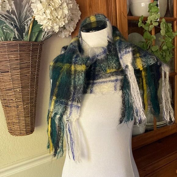 Royal Scot Mohair Wool Blend Neck Scarf - Picture 3 of 10